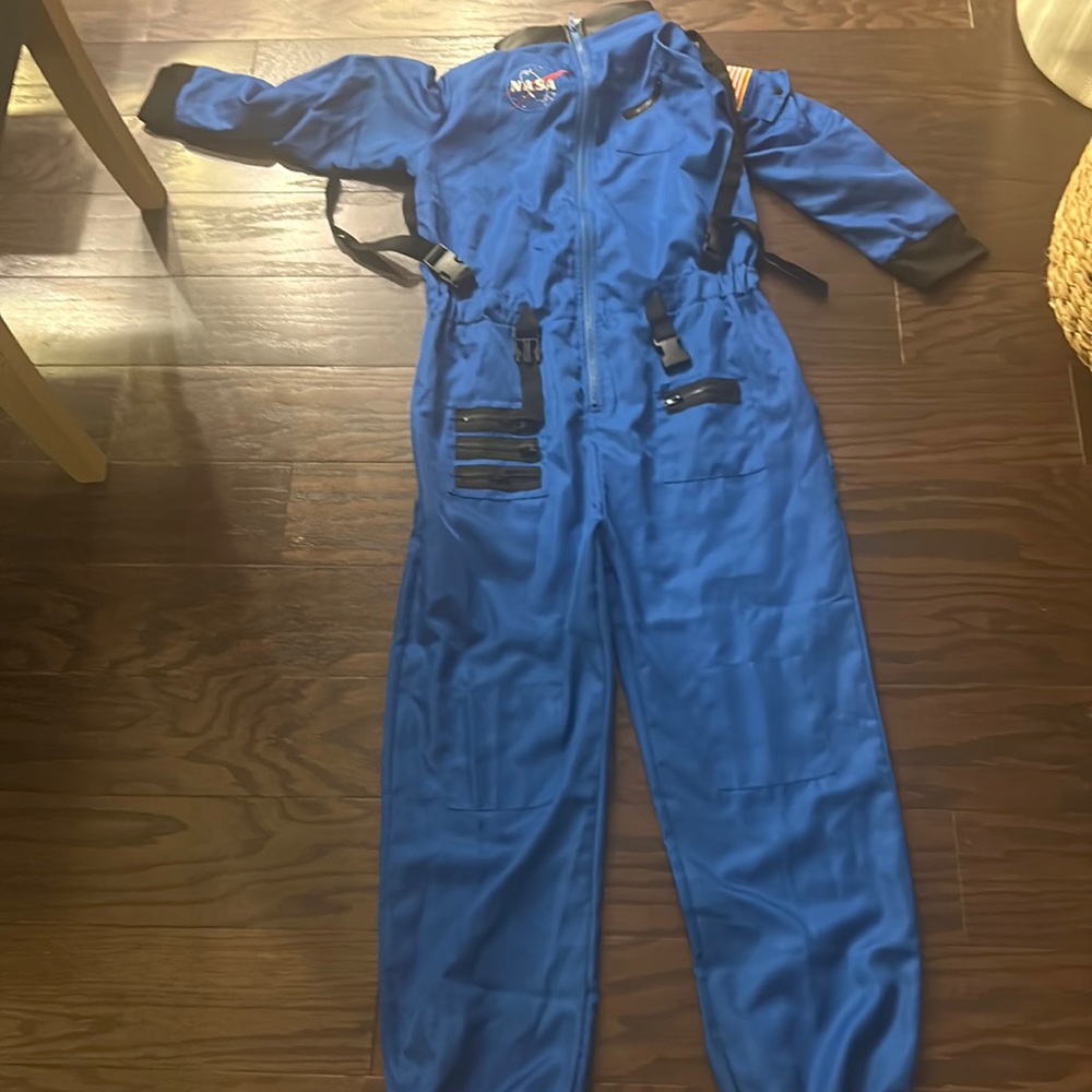 astronaut costume